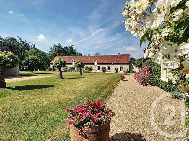 Afficher la photo en grand maison à vendre - 11 pièces - 389.11 m2 - ROMORANTIN LANTHENAY - 41 - CENTRE - Century 21 Sologne Immobilier
