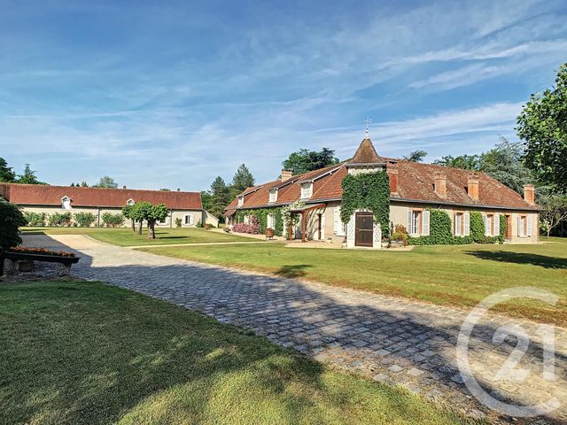 Afficher la photo en grand maison à vendre - 11 pièces - 389.11 m2 - ROMORANTIN LANTHENAY - 41 - CENTRE - Century 21 Sologne Immobilier