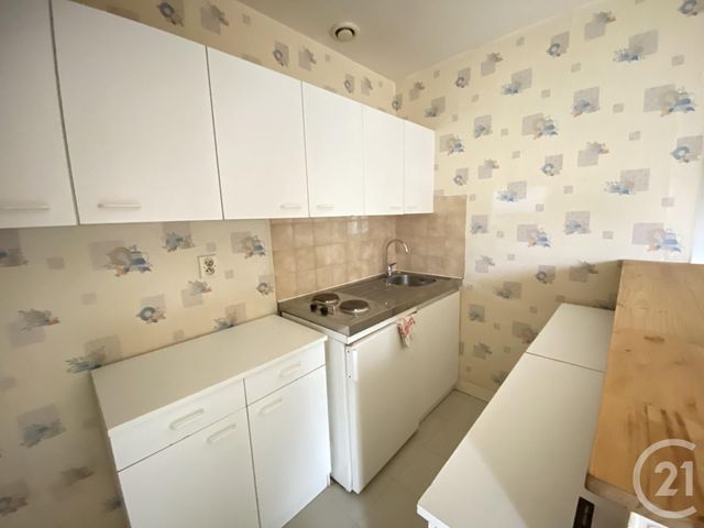 Afficher la photo en grand appartement à louer - 2 pièces - 40.0 m2 - ROMORANTIN LANTHENAY - 41 - CENTRE - Century 21 Sologne Immobilier
