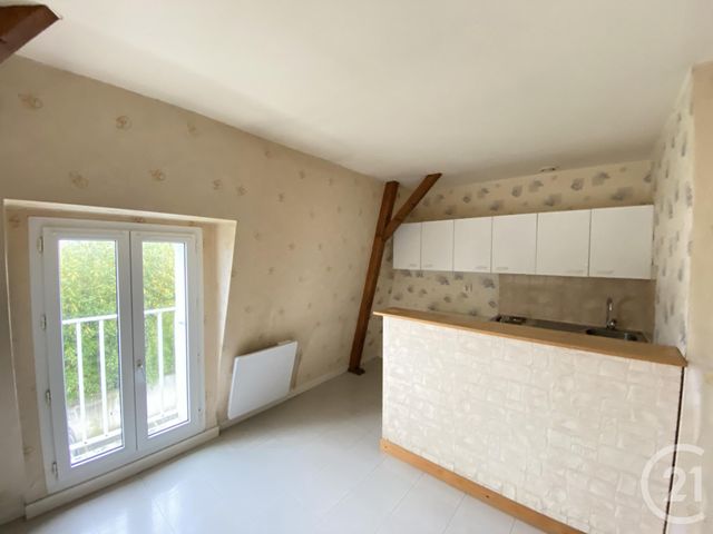 Afficher la photo en grand appartement à louer - 2 pièces - 40.0 m2 - ROMORANTIN LANTHENAY - 41 - CENTRE - Century 21 Sologne Immobilier