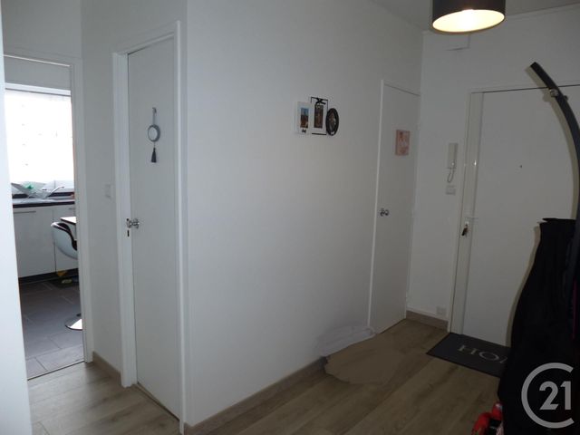 appartement à vendre - 3 pièces - 82.1 m2 - ROMORANTIN LANTHENAY - 41 - CENTRE - Century 21 Sologne Immobilier appartement à vendre - 3 pièces - 82.1 m2 - ROMORANTIN LANTHENAY - 41 - CENTRE - Century 21 Sologne Immobilier