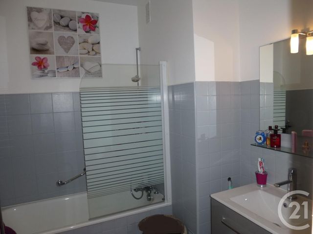appartement à vendre - 3 pièces - 82.1 m2 - ROMORANTIN LANTHENAY - 41 - CENTRE - Century 21 Sologne Immobilier appartement à vendre - 3 pièces - 82.1 m2 - ROMORANTIN LANTHENAY - 41 - CENTRE - Century 21 Sologne Immobilier