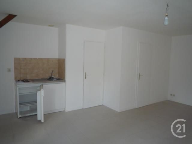 Afficher la photo en grand Studio à louer - 1 pièce - 31.0 m2 - ROMORANTIN LANTHENAY - 41 - CENTRE - Century 21 Sologne Immobilier