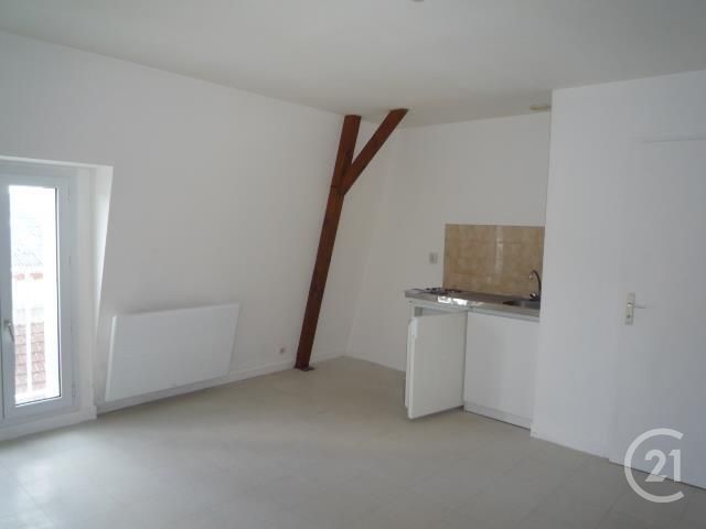 Afficher la photo en grand Studio à louer - 1 pièce - 31.0 m2 - ROMORANTIN LANTHENAY - 41 - CENTRE - Century 21 Sologne Immobilier