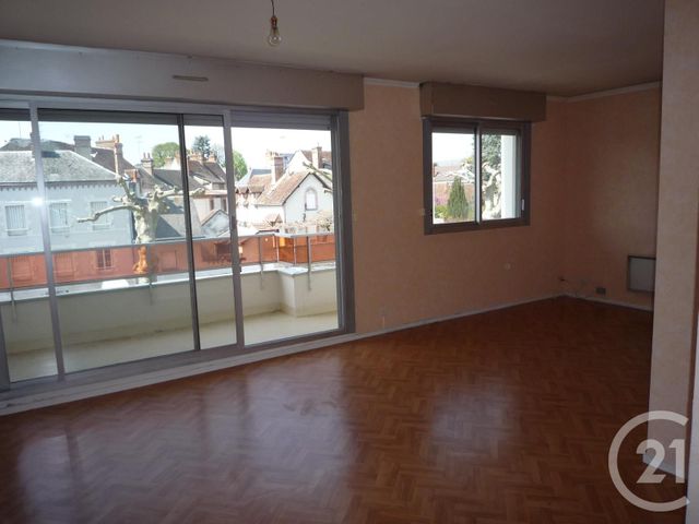 Afficher la photo en grand Appartement F2 à louer - 2 pièces - 55.0 m2 - ROMORANTIN LANTHENAY - 41 - CENTRE - Century 21 Sologne Immobilier