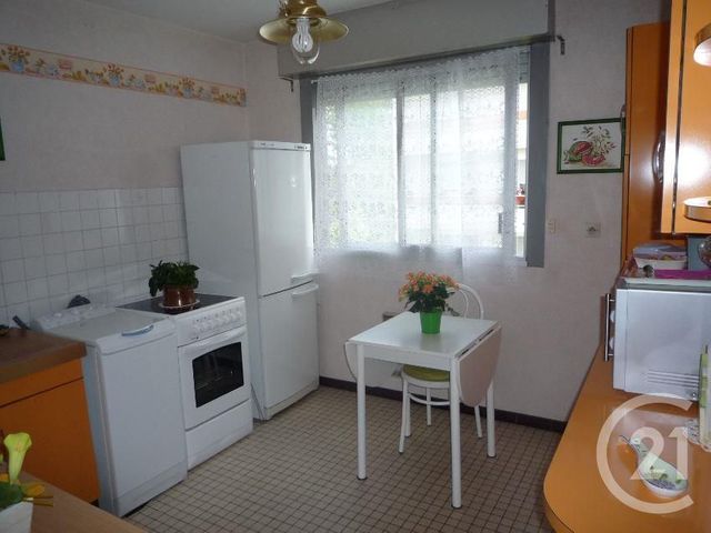 Afficher la photo en grand Appartement F2 à louer - 2 pièces - 55.0 m2 - ROMORANTIN LANTHENAY - 41 - CENTRE - Century 21 Sologne Immobilier