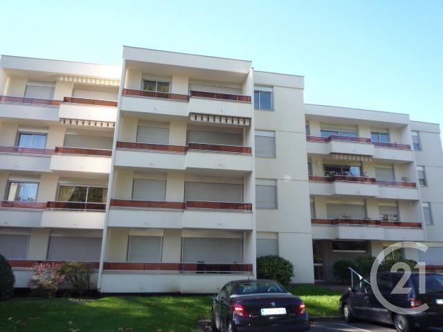Studio à louer - 1 pièce - 32.99 m2 - ROMORANTIN LANTHENAY - 41 - CENTRE - Century 21 Sologne Immobilier Studio à louer - 1 pièce - 32.99 m2 - ROMORANTIN LANTHENAY - 41 - CENTRE - Century 21 Sologne Immobilier