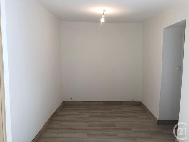 maison à louer - 2 pièces - 40.59 m2 - ROMORANTIN LANTHENAY - 41 - CENTRE - Century 21 Sologne Immobilier maison à louer - 2 pièces - 40.59 m2 - ROMORANTIN LANTHENAY - 41 - CENTRE - Century 21 Sologne Immobilier