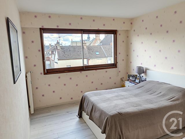 Afficher la photo en grand Appartement F4 à louer - 3 pièces - 76.72 m2 - ROMORANTIN LANTHENAY - 41 - CENTRE - Century 21 Sologne Immobilier