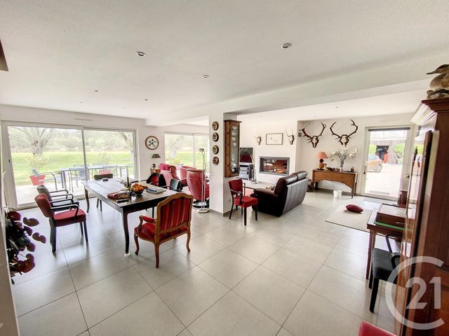 maison à vendre - 6 pièces - 231.2 m2 - LA FERTE ST CYR - 41 - CENTRE - Century 21 Sologne Immobilier