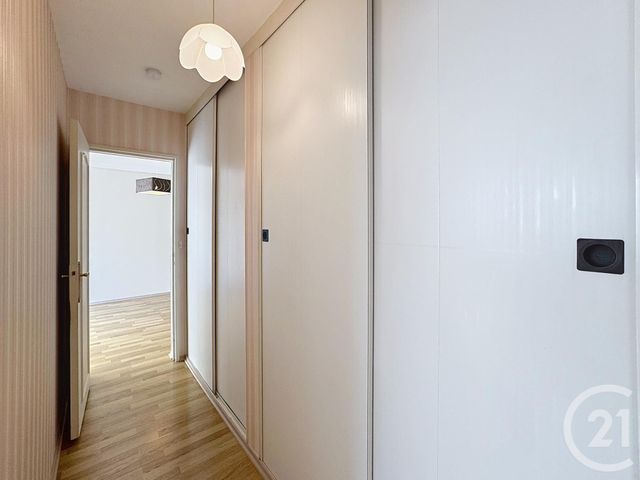 Afficher la photo en grand Appartement F3 à vendre - 3 pièces - 83.88 m2 - ROMORANTIN LANTHENAY - 41 - CENTRE - Century 21 Sologne Immobilier