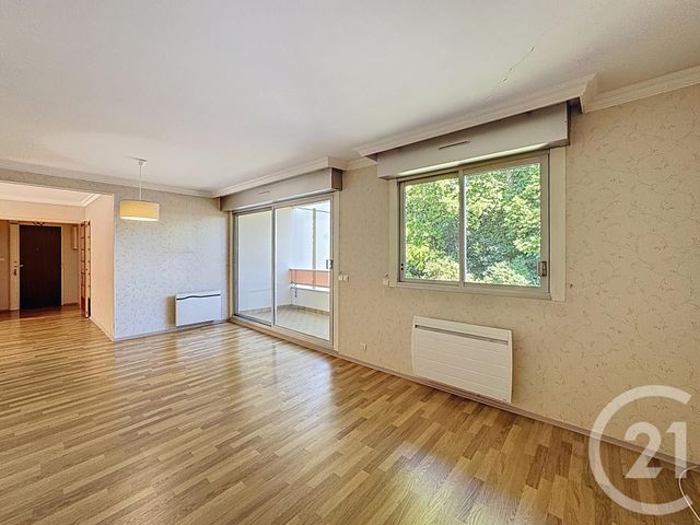 Afficher la photo en grand Appartement F3 à vendre - 3 pièces - 83.88 m2 - ROMORANTIN LANTHENAY - 41 - CENTRE - Century 21 Sologne Immobilier