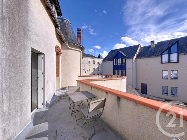 Afficher la photo en grand Appartement F2 à louer - 3 pièces - 55.0 m2 - ROMORANTIN LANTHENAY - 41 - CENTRE - Century 21 Sologne Immobilier