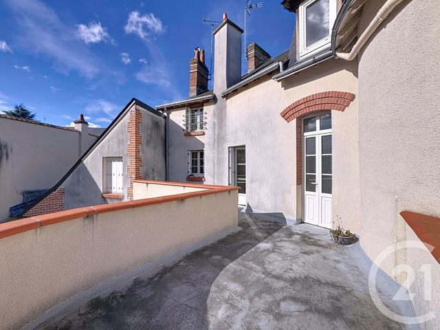Afficher la photo en grand Appartement F2 à louer - 3 pièces - 55.0 m2 - ROMORANTIN LANTHENAY - 41 - CENTRE - Century 21 Sologne Immobilier