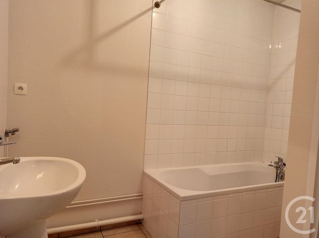 Appartement F2 à louer - 2 pièces - 50.0 m2 - ROMORANTIN LANTHENAY - 41 - CENTRE - Century 21 Sologne Immobilier