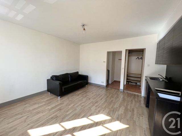 Appartement Duplex à louer - 2 pièces - 33.0 m2 - ROMORANTIN LANTHENAY - 41 - CENTRE - Century 21 Sologne Immobilier
