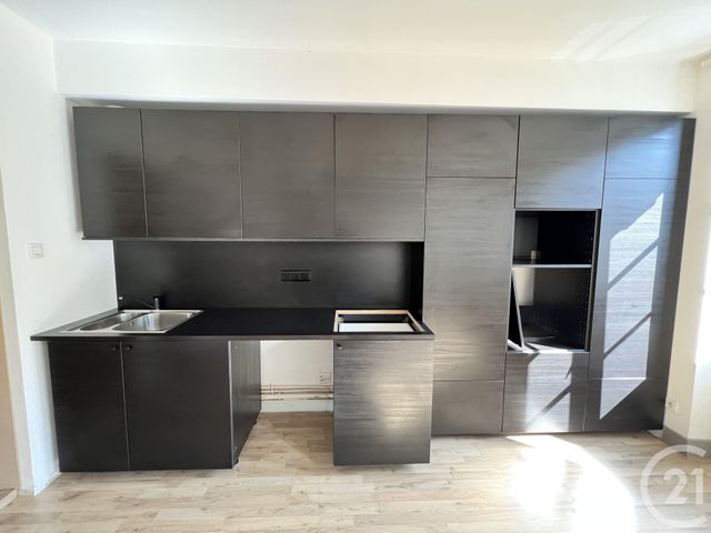 Appartement Duplex à louer - 2 pièces - 33.0 m2 - ROMORANTIN LANTHENAY - 41 - CENTRE - Century 21 Sologne Immobilier