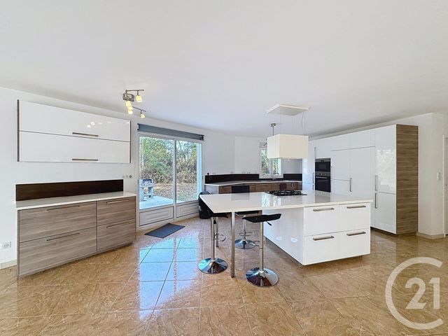 maison à louer - 6 pièces - 225.0 m2 - GIEVRES - 41 - CENTRE - Century 21 Sologne Immobilier