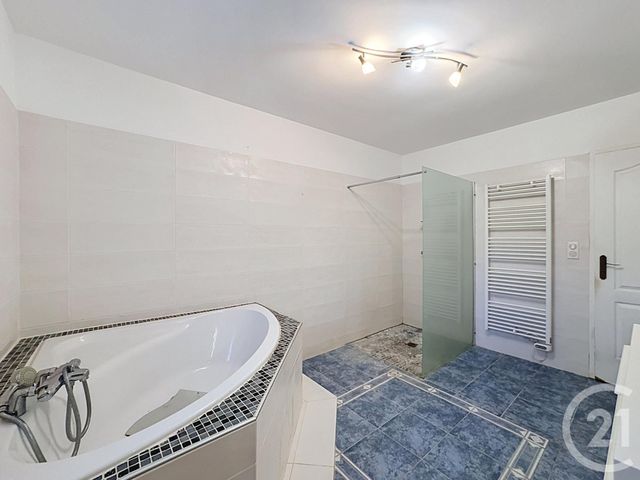 maison à louer - 6 pièces - 225.0 m2 - GIEVRES - 41 - CENTRE - Century 21 Sologne Immobilier
