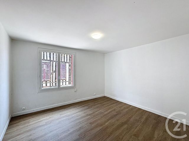Appartement F3 à louer - 3 pièces - 57.0 m2 - ROMORANTIN LANTHENAY - 41 - CENTRE - Century 21 Sologne Immobilier