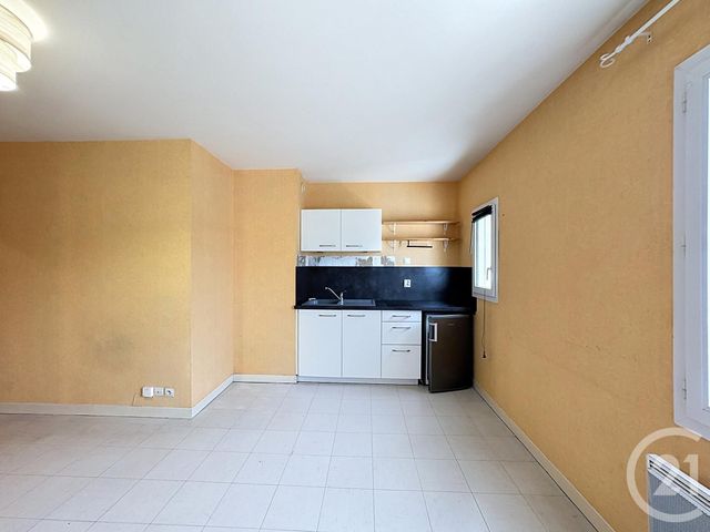 Appartement Studio à louer - 1 pièce - 35.0 m2 - ROMORANTIN LANTHENAY - 41 - CENTRE - Century 21 Sologne Immobilier